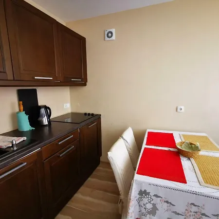 Morze 250 M, Centrum 250m, Parking *